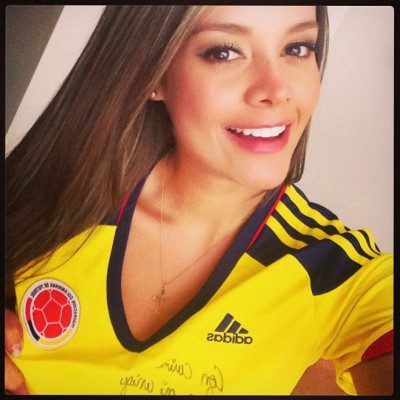 Así es Alejandra Buitrago, sexy periodista que dijo que Messi es colombiano