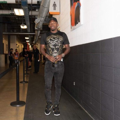 ¡Opulencia! Los looks de Alberth Elis cuando llega al estadio de Dynamo