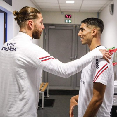 El primer entreno de Sergio Ramos en el PSG: Abrazo especial y el gesto de sus compañeros