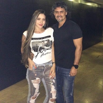 ¡QUÉ SUERTUDO! Leonel Álvarez, el técnico con la novia más bella
