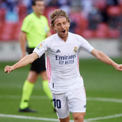 Los 15 megacracks del fútbol que pueden negociar libremente su futuro en una semana