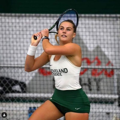 ¿De dónde salió? Klara Mrcela, la infartante tenista de la que todos hablan en Estados Unidos