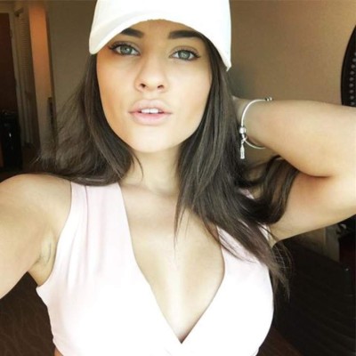 ¿Se parecen? Valeria Mobley encarna a Andrea Salas en la película de Keylor Navas