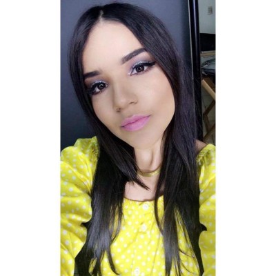 Cesia de León, la modelo hondureña que sube la temperatura de Semana Santa