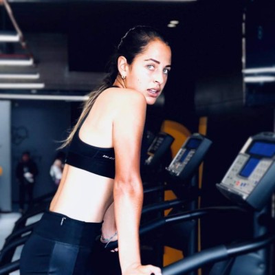 Lina Arciniegas, la hermosa compañera de equipo de la tica Melissa Herrera