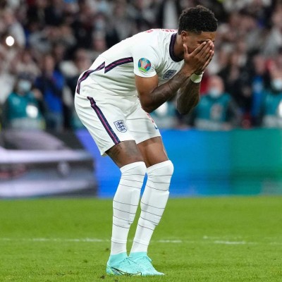 En fotos: Celebración pasionante de Italia, derrumbe total de Inglaterra y los invitados de lujo en Wembley