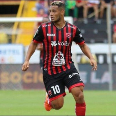 Alex López y su 11 ideal de jugadores que ha compartido en la Selección de Honduras