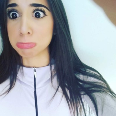 Modelo fitness explota las redes sociales por sus descomunales ¡piernas!