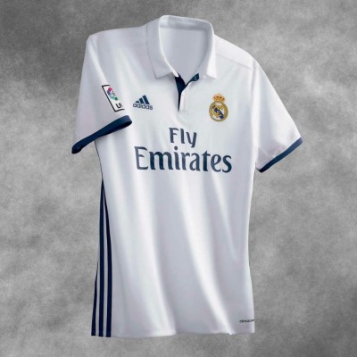 Real Madrid presenta su nueva equipación para la temporada2016-17