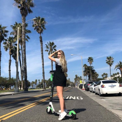 Romell Quioto se estrena como modelo y lo hace junto a una hermosa rubia canadiense