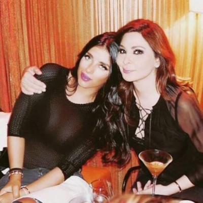 Daniela Semaan, mujer de Cesc Fábregas, sorprende con sus últimos 'selfies'