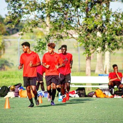 Hijos de Carlos Pavón son fichados por un equipo en Estados Unidos