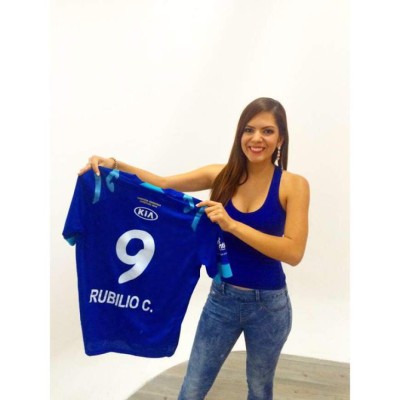 Las chicas más bellas que apoyarán al Motagua y Olimpia en semifinales