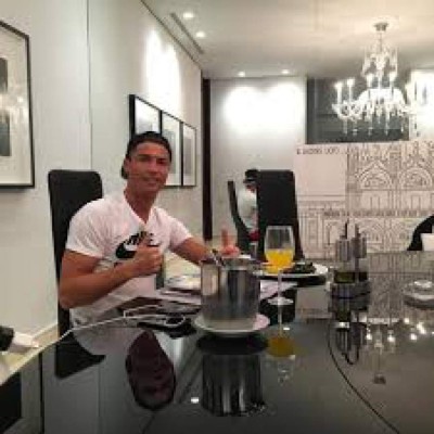 TOMEN NOTA: La fórmula de Cristiano para generar millones fuera del fútbol