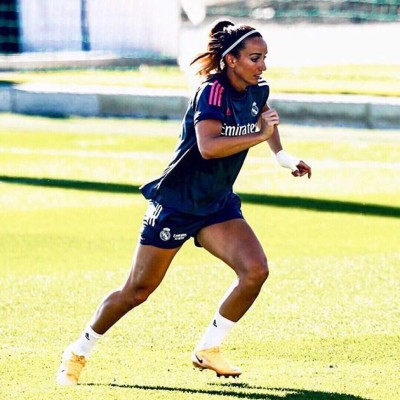 ¡Es una crack! Kosovare Asslani, la hermosa futbolista sueca del Real Madrid femenino