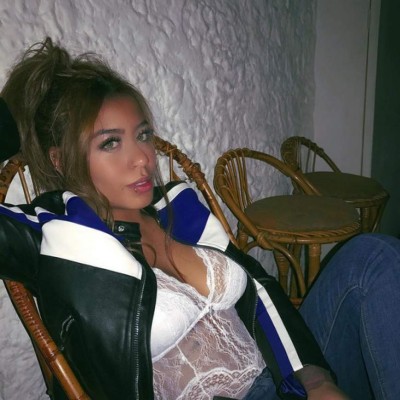 La hermana de Neymar oficializa noviazgo con famoso futbolista en Barcelona