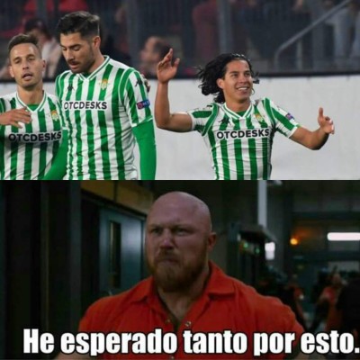 ¡Hasta Messi! Diego Lainez y los divertidos memes de su primer gol en Europa