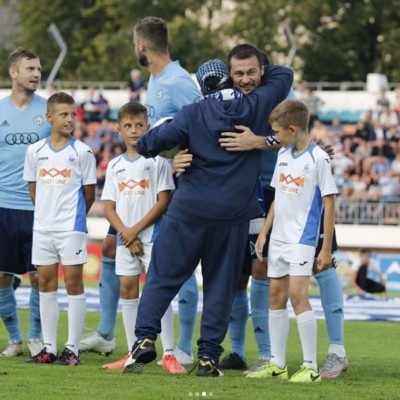 La extravagante mansión de 20 millones de dólares de Maradona en Bielorrusia