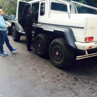 Uno de seis llantas y Balotelli sorprendió: estos son los carros más raros que tuvieron los futbolistas