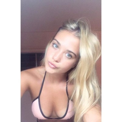 Así es Sofía Calzetti, la explosiva novia del 'Kun' Agüero que ahora le va al Barcelona