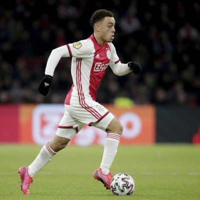 Mercado de fichajes: Imprevisto destino para Suárez, crack rechaza al Barça y Liverpool prepara otra 'bomba'