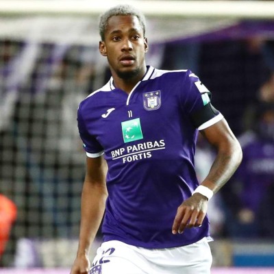 Panameño desbanca a Alberth Elis como el segundo futbolista más caro de Centroamérica