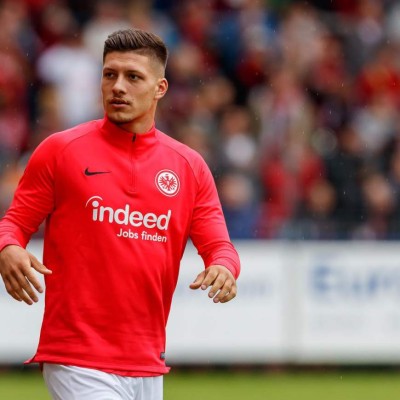 El súper equipo que tendría el Barcelona si estos futbolistas se convierten en fichajes