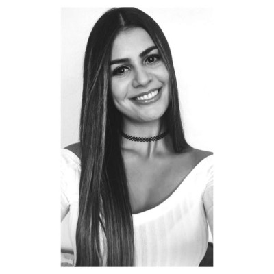 Fernada Chacón, la guapa periodista hija de ex jugador tico y seguidora del Real Madrid