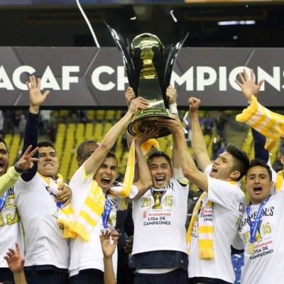 ¡Chivas iguala al Olimpia! Los equipos que han levantado el deseado torneo de la Concacaf