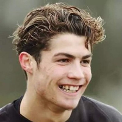 TOP: Grandes estrellas que el fútbol sacó de la pobreza