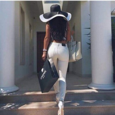 La bella modelo húngara que enamoró a Luis Ramos en Europa