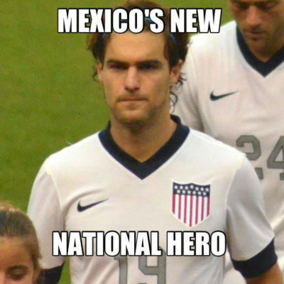 Con memes se burla el mundo de México.
