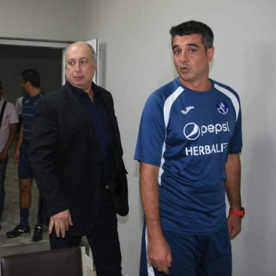 Incertidumbre en Motagua: Medio equipo sin contrato, el futuro de Diego Vázquez y los refuerzos que ya suenan