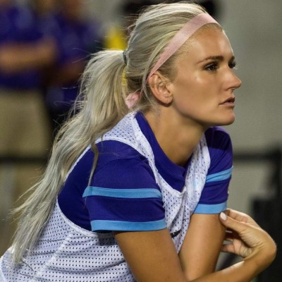 Bella futbolista canadiense Kaylyn Kyle se niega a viajar a los Juegos Olímpicos