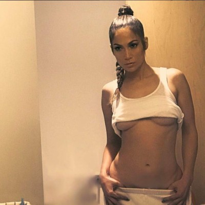 Las veces que JLo, novia de Alex Rodríguez, enseñó de más en Instagram