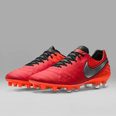 Los tacos de futbolistas más espectaculares que se han visto en 2016