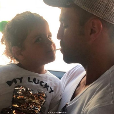 Daniella Semaan deslumbra junto con Antonela Rocuzzo en sus vacaciones en Grecia