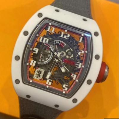 Pasó a ser millonario vendiendo relojes tras jugar con Cristiano Ronaldo y retirarse a los 24 años&nbsp;&nbsp;