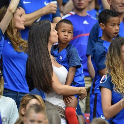 La cautivadora historia de amor entre Ludivine y Sagna que deslumbra en la Euro