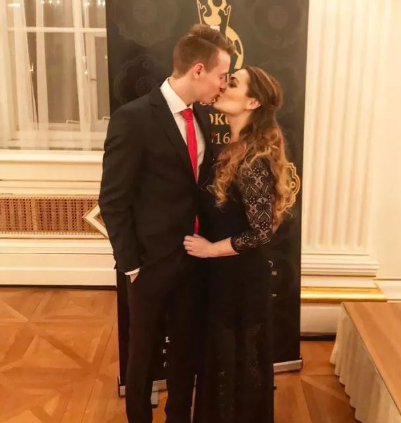 Habló la ex esposa del último futbolista en declararse homosexual: “Cuando Jakub me lo dijo...”
