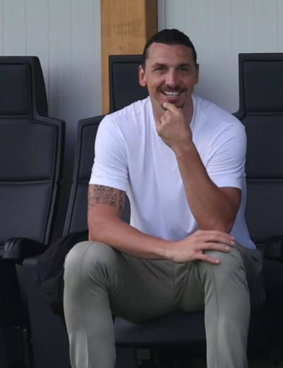 Así es la nueva vida de Ibrahimovic: su verdadero cargo en el Milan y reveló por qué nunca será entrenador