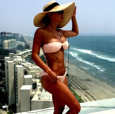 Ninel Conde, la explosiva chica que hizo vibrar los premios de la Liga MX