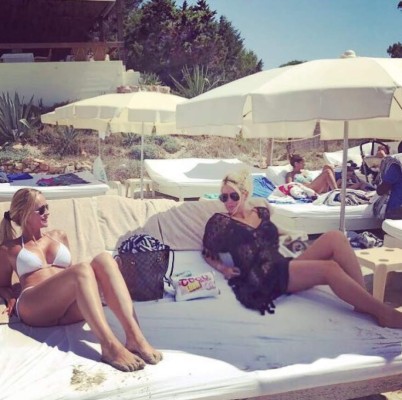 Las fotos de infarto de Wanda Nara, la mujer de Mauro Icardi en Ibiza
