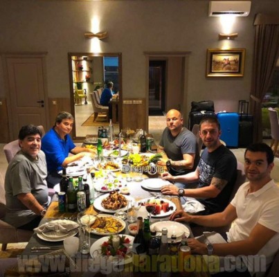 La extravagante mansión de 20 millones de dólares de Maradona en Bielorrusia