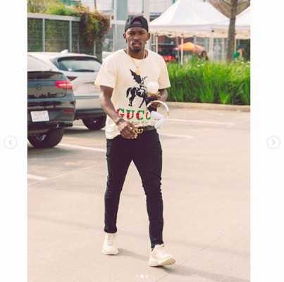 ¡Nueva máquina! Alberth Elis muestra su más reciente auto en redes sociales