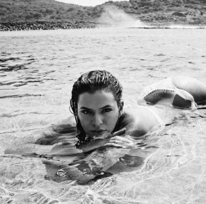 ¡Otro desnudo! Las mejores 15 fotos de Bruna Marquezine en Instagram, la novia de Neymar