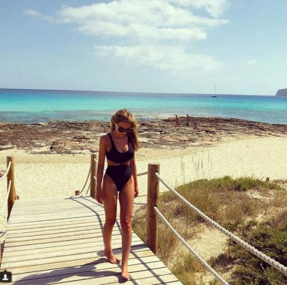 Conocé a Helena Condis, la guapísima periodista española cercana a Messi