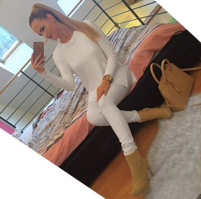 Janina Neoral, la exuberante novia alemana del jugador mexicano Marco Fabian