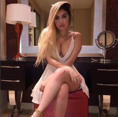 Explosiva hija de Myrka Dellanos es contratada en Televisa Deportes