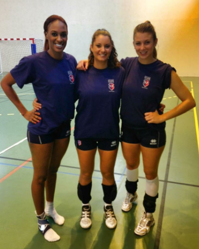 Insólito: le dijo a su bella novia que se iba de vacaciones, pero viajó a Francia para casarse con otra mujer